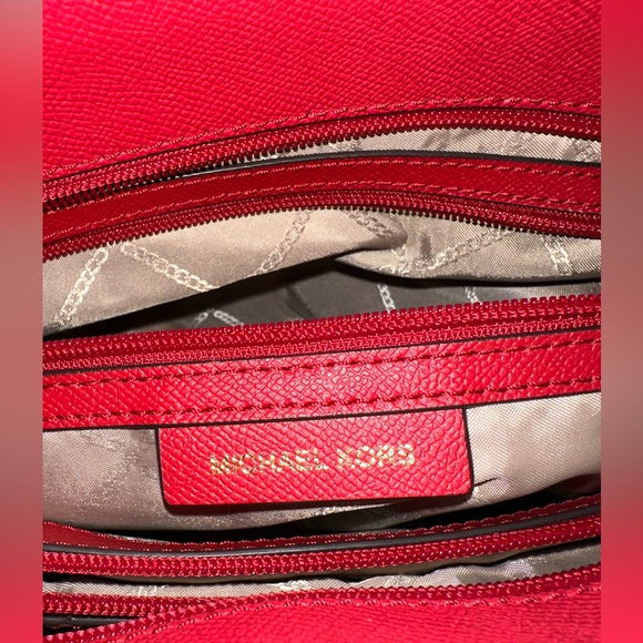 MICHAEL KORS Voyager Crossgrain Leather Tote Bag  - Picture 13 of 13